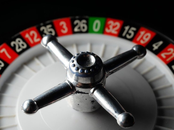 Fitur permainan dart sapitoto di ponsel